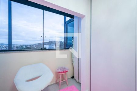 Apartamento à venda com 180m², 2 quartos e 1 vagaCloset da suíte