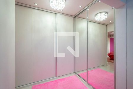 Apartamento à venda com 180m², 2 quartos e 1 vagaCloset da suíte