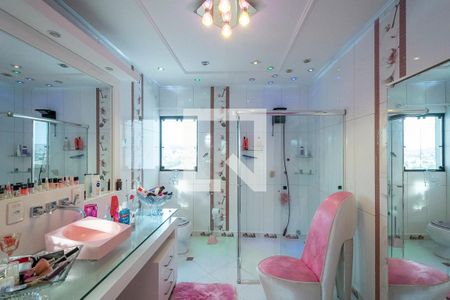 Apartamento à venda com 180m², 2 quartos e 1 vagaBanheiro da Suíte