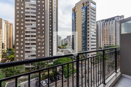 Varanda de kitnet/studio à venda com 1 quarto, 32m² em Indianópolis, São Paulo