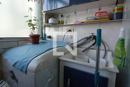 Apartamento à venda com 54m², 2 quartos e 1 vaga Apartamento à venda com 54m², 2 quartos e 1 vagaÁrea de Serviço