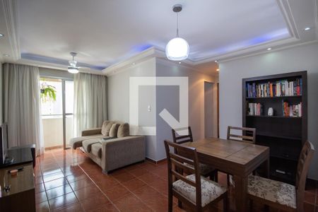 Sala de apartamento à venda com 2 quartos, 54m² em Continental, Osasco