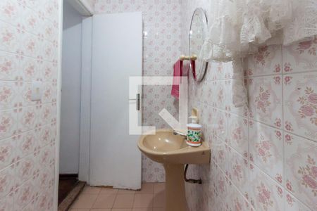 Casa à venda com 245m², 3 quartos e 2 vagasLavabo