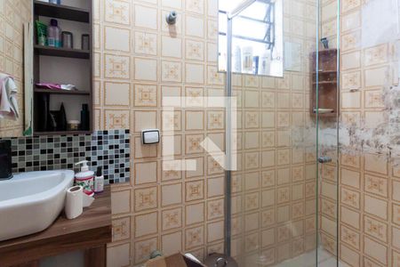 Casa à venda com 245m², 3 quartos e 2 vagasBanheiro