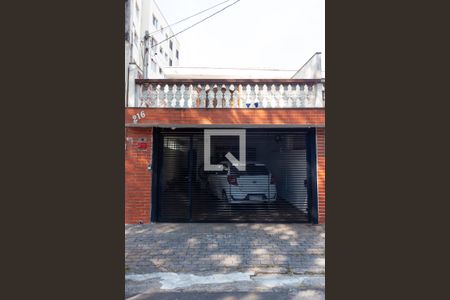 Casa à venda com 245m², 3 quartos e 2 vagasFachada