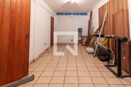 Casa à venda com 245m², 3 quartos e 2 vagasSalão inferior