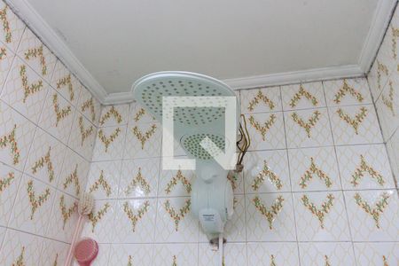 Casa à venda com 245m², 3 quartos e 2 vagasChuveiro