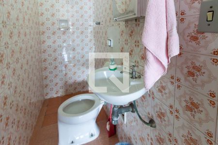 Casa à venda com 245m², 3 quartos e 2 vagasBanheiro de serviço