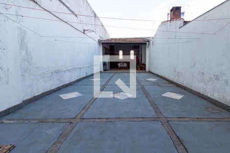 Casa à venda com 245m², 3 quartos e 2 vagasQuintal