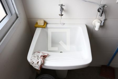 Apartamento para alugar com 57m², 2 quartos e 1 vagaÁrea de Serviço