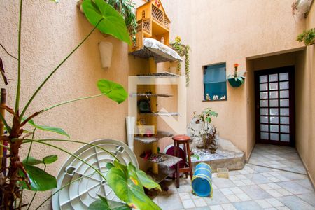 Casa à venda com 245m², 3 quartos e 2 vagas Casa à venda com 245m², 3 quartos e 2 vagasCorredor - Externo