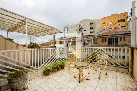 Casa à venda com 245m², 3 quartos e 2 vagas Casa à venda com 245m², 3 quartos e 2 vagasVaranda do quarto 2