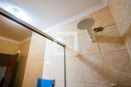 Casa à venda com 245m², 3 quartos e 2 vagas Casa à venda com 245m², 3 quartos e 2 vagasBanheiro social