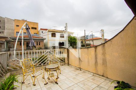 Casa à venda com 245m², 3 quartos e 2 vagas Casa à venda com 245m², 3 quartos e 2 vagasVaranda do quarto 2