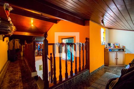 Casa à venda com 245m², 3 quartos e 2 vagas Casa à venda com 245m², 3 quartos e 2 vagasSótão