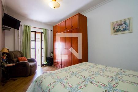 Casa à venda com 245m², 3 quartos e 2 vagas Casa à venda com 245m², 3 quartos e 2 vagasQuarto 2 - Suíte