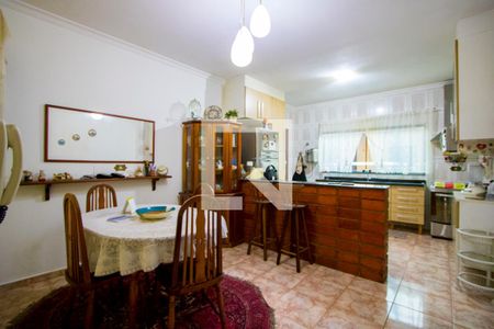 Casa à venda com 245m², 3 quartos e 2 vagas Casa à venda com 245m², 3 quartos e 2 vagasCopa