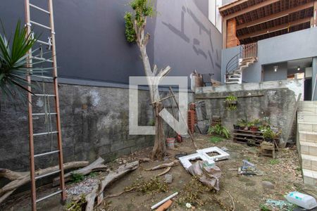 Casa à venda com 200m², 4 quartos e 2 vagasQuintal