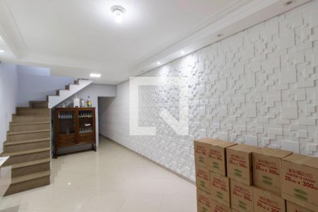 Sala de casa à venda com 4 quartos, 200m² em Vila Ré, São Paulo