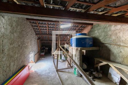 Casa à venda com 200m², 4 quartos e 2 vagasSótão