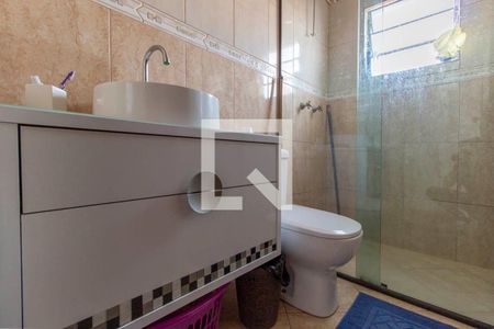 Casa à venda com 200m², 4 quartos e 2 vagasBanheiro