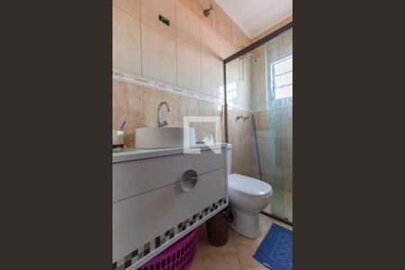 Casa à venda com 200m², 4 quartos e 2 vagasBanheiro