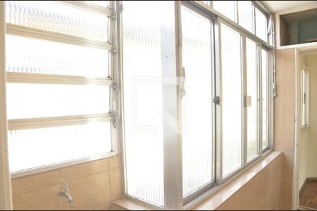 Apartamento à venda com 70m², 2 quartos e 1 vagaÁrea de Serviço