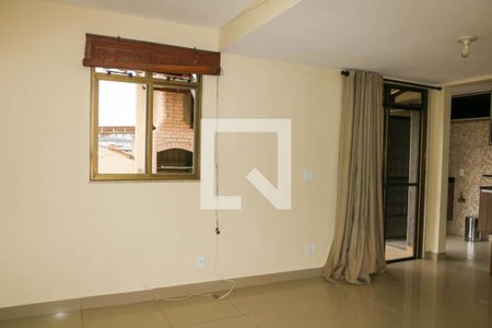 Sala de casa de condomínio para alugar com 3 quartos, 120m² em Todos Os Santos, Rio de Janeiro