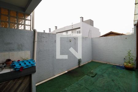 Casa à venda com 295m², 3 quartos e 2 vagasQuintal