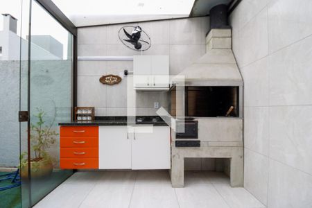 Casa à venda com 295m², 3 quartos e 2 vagasQuintal