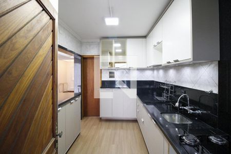 Casa à venda com 295m², 3 quartos e 2 vagasCozinha
