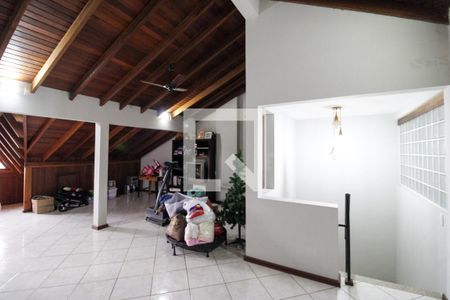 Casa à venda com 295m², 3 quartos e 2 vagasSótao