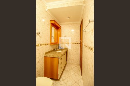 Casa à venda com 295m², 3 quartos e 2 vagasBanheiro