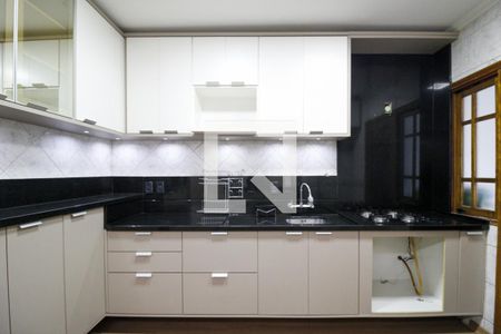 Casa à venda com 295m², 3 quartos e 2 vagasCozinha