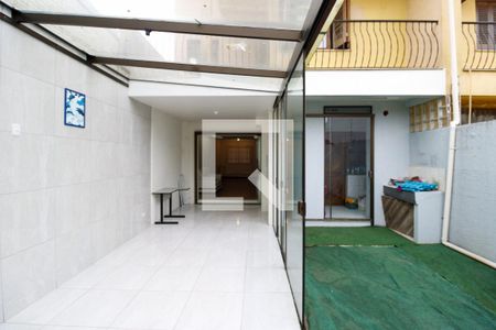 Casa à venda com 295m², 3 quartos e 2 vagasQuintal