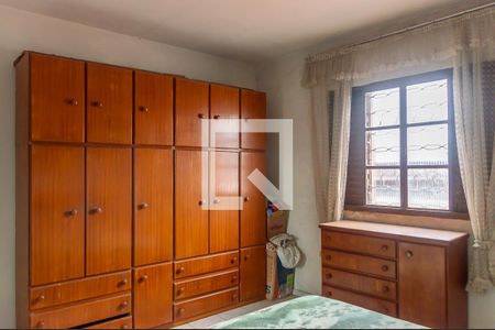 Casa à venda com 206m², 4 quartos e 2 vagas Casa à venda com 206m², 4 quartos e 2 vagasQuarto 1