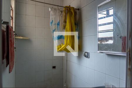 Casa à venda com 206m², 4 quartos e 2 vagas Casa à venda com 206m², 4 quartos e 2 vagasBanheiro