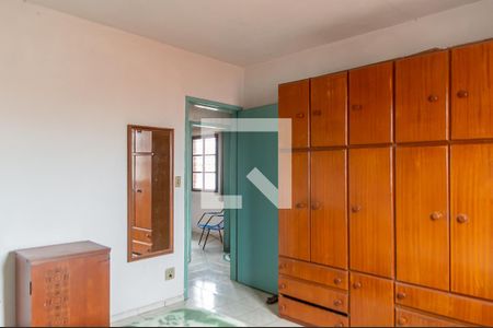 Casa à venda com 206m², 4 quartos e 2 vagas Casa à venda com 206m², 4 quartos e 2 vagasQuarto 1