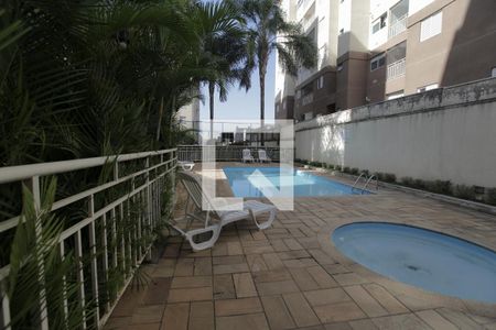 Apartamento à venda com 50m², 2 quartos e 1 vaga Apartamento à venda com 50m², 2 quartos e 1 vagaÁrea comum - Piscina