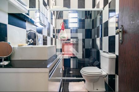 Banheiro de casa para alugar com 4 quartos, 250m² em Jardim Libano, São Paulo