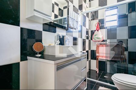 Banheiro de casa para alugar com 4 quartos, 250m² em Jardim Libano, São Paulo