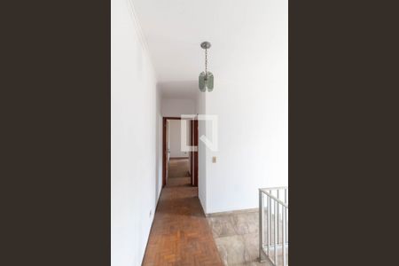 Corredor de casa à venda com 3 quartos, 200m² em Vila Santa Teresa (zona Leste), São Paulo