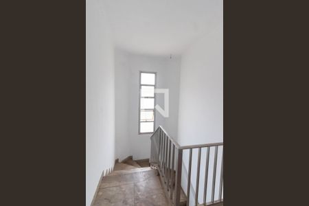 Escada de casa à venda com 3 quartos, 200m² em Vila Santa Teresa (zona Leste), São Paulo