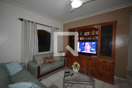 Sala de casa à venda com 2 quartos, 85m² em Irajá, Rio de Janeiro