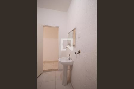 Casa à venda com 250m², 2 quartos e 1 vagaBanheiro