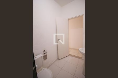 Casa à venda com 250m², 2 quartos e 1 vagaBanheiro