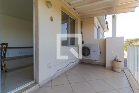 Apartamento à venda com 78m², 3 quartos e 2 vagasSacada com Churrasqueira