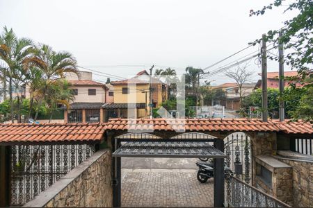 Vista de casa para alugar com 4 quartos, 230m² em Jardim Pinheiros, São Paulo