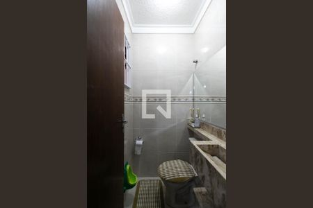 Lavabo de casa de condomínio para alugar com 2 quartos, 67m² em Vila Jacuí, São Paulo