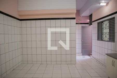 Casa para alugar com 120m², 2 quartos e 2 vagasCozinha